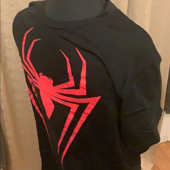 Marvel Merch - Picture 3 of 4